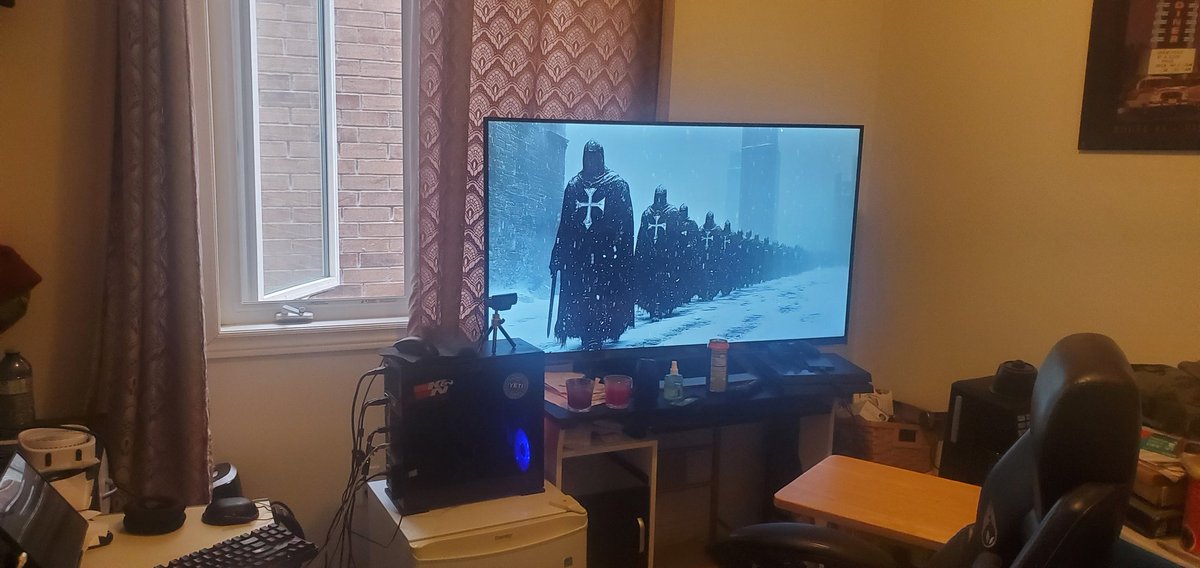 SnowStorm893's tweet photo. I know my den isnt the best, but I do like how good the new tv and desk feels. 

Going from a 32" LCD that could only do 720p to a 55" 4k feels great and the new desk being smaller to give me more floor space.

It's starting to feel like a proper man cave. https://t.co/Y8SzVAvH5g