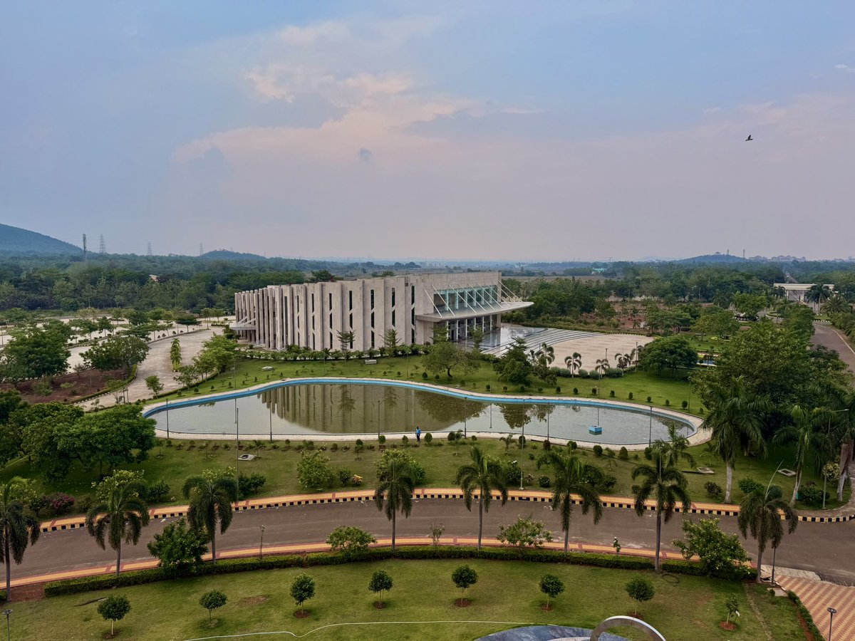 iTannu's tweet photo. Visited IIT Bhubaneswar recently and came away genuinely impressed. A sprawling green campus, world-class academic buildings, excellent facilities, and thoughtfully designed spaces that create the perfect environment for learning, innovation, and research. 

Truly one of India's finest campuses. #IITBhubaneswar #Odisha