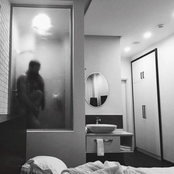 neversleeps29's tweet photo. Save water, shower together https://t.co/x0HIMALNkf