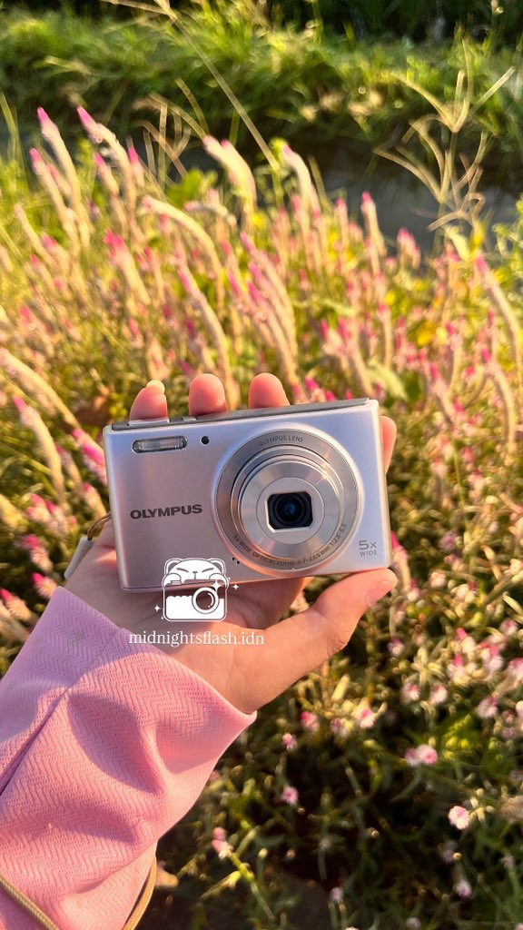echannyeker's tweet photo. wts digicam olympus stylus vg165 silver
𝓹𝓻𝓲𝓬𝓮: 1.3 nego 

✦ body oke
✦ zoom in / zoom out oke
✦ flash oke
✦ tombol oke
✦ nominus

𝓲𝓷𝓬𝓵𝓾𝓭𝓮 unit kamera, battery, charger universal, memory, strap gemes, and pouch

📍 jepara, direct tf | oren by request + adm 10 % https://t.co/nGfgVbOz32
