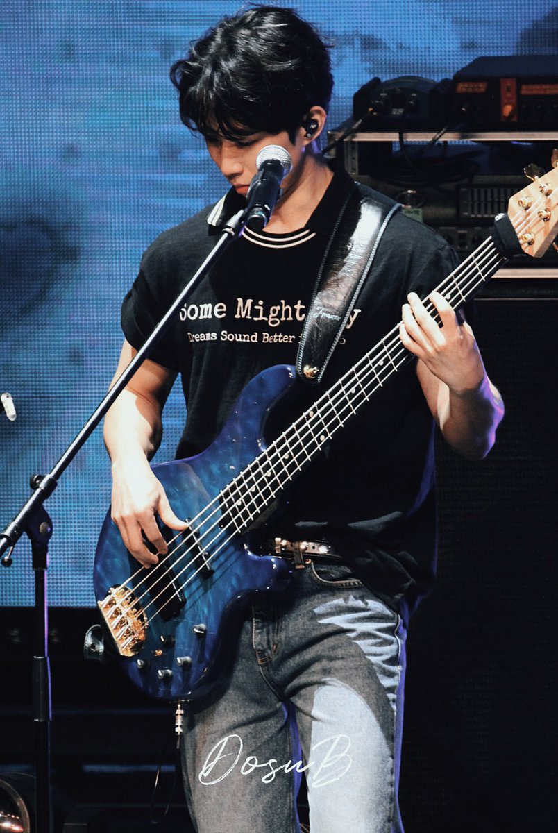 08_biochemistry's tweet photo. 26.06.06 Awesome Stage in Busan
#엔플라잉 #NFlying #서동성 https://t.co/EXASXYsdco