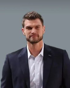 ThinkProsperity's tweet photo. Tiago Splitter
2013-14赛季NBA总冠军，2008赛季ACB西甲联赛冠军，2010赛季ACB西甲联赛冠军、MVP，前巴西职业篮球运动员，司职大前锋/中锋，现任NBA波特兰开拓者队临时主帅 https://t.co/kVG9BFWt9V