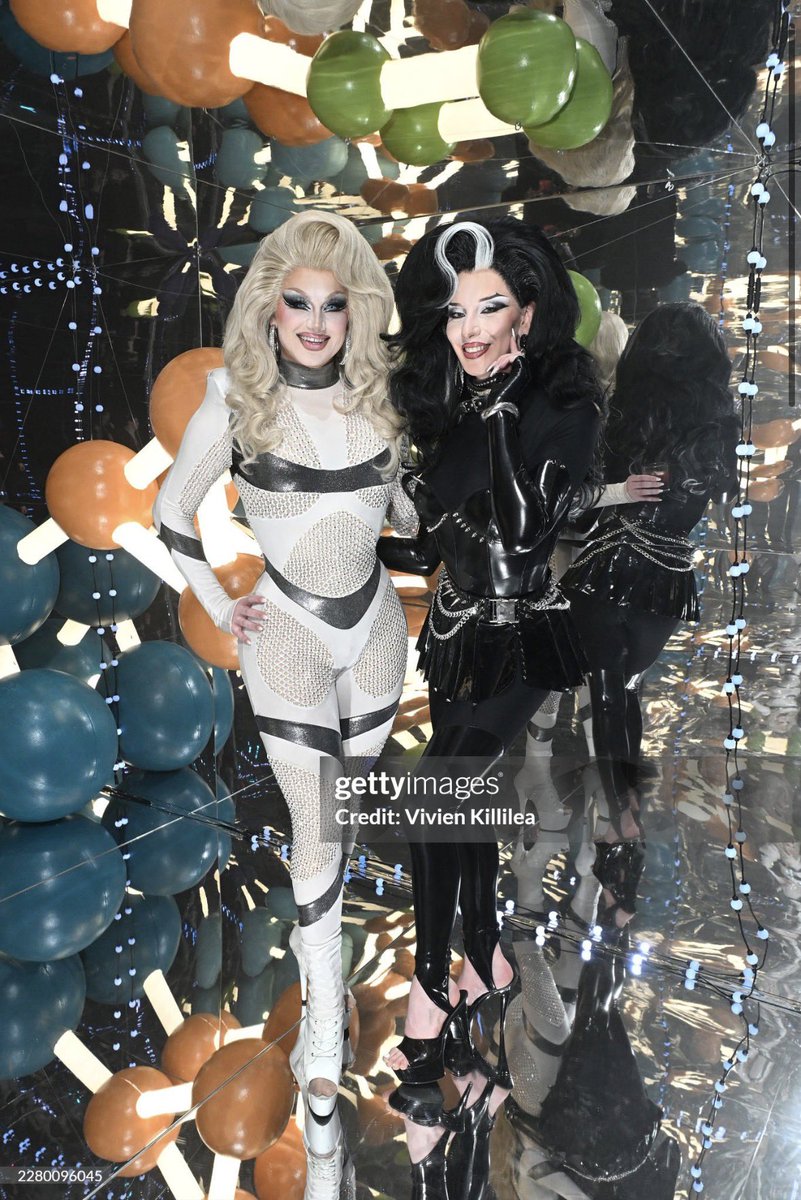 Drag_Crave's tweet photo. Bosco &amp; Irene the Alien look otherworldly for the Magic: The Gathering x Marvel Superheroes crossover launch event in Los Angeles, California. https://t.co/KiJMLKKONH