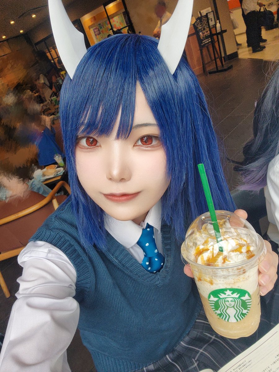 nmpasta_cos's tweet photo. 神代さんといます✨スタバ買えた!!
#コスログ #コスフェス岡山 https://t.co/wr2Nkucw64