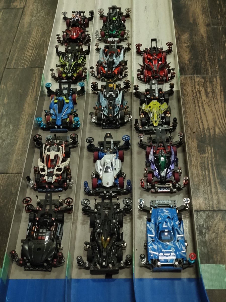 fm24ohaNa2's tweet photo. ハングアウトナイトレース参加された皆様、運営の皆様お疲れ様でした🙇

とても難しいレイアウトに速度、ブレーキを合しきらず終了😫
ありがとうございました🙇 https://t.co/RLUx7J3IX9