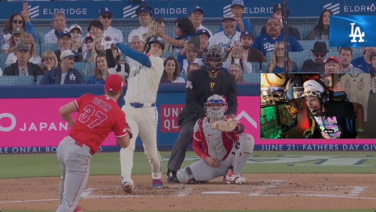 yard5276's tweet photo. 大谷さんドドメの11号2ランゴーーーーーンヌ！！！
 #LetsGoDodgers　＃ドジャース　＃大谷翔平 https://t.co/KXhhQJkBly