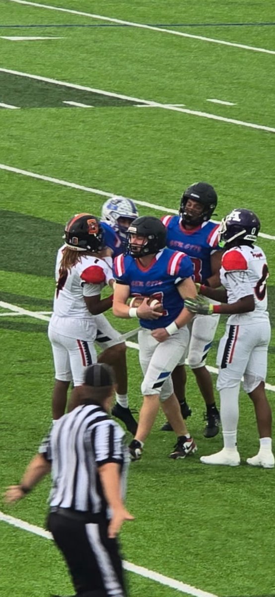 pchilders35's tweet photo. Congratulations to the MVFCA all star team and Jordan Milligan for the 24-14 win. Jordan also had an interception tonight! 
Wildcat Pride @Jordan12Just https://t.co/pz1MO3J2MV