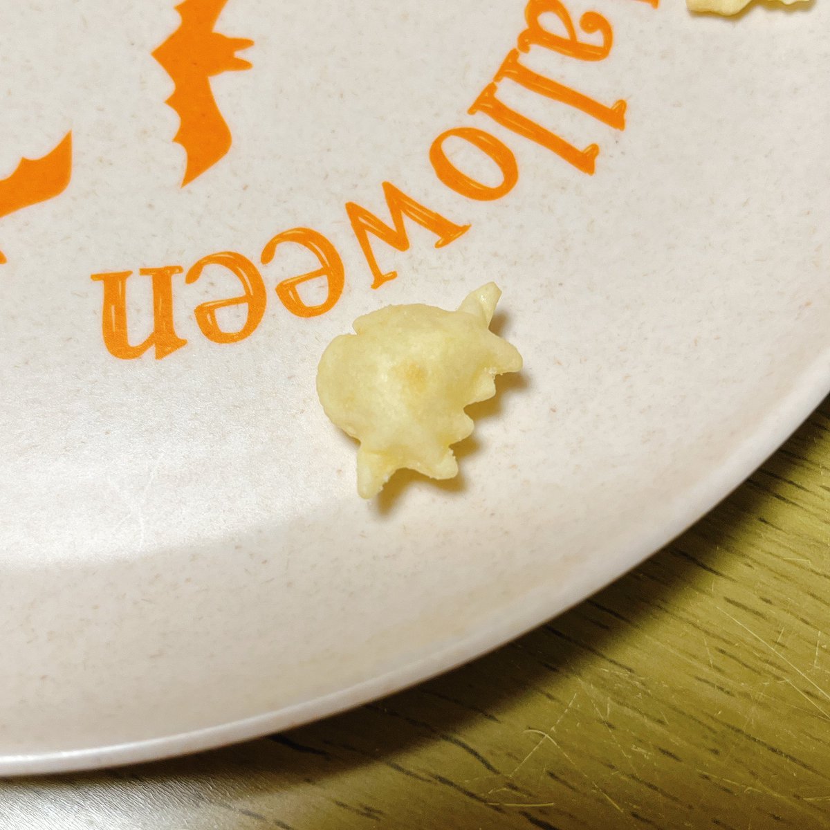 Lsize_tm's tweet photo. あたいがマンボウ好きなの知ってるから、おっとっとに入ってるマンボウは必ずくれるよ🧒🏻 https://t.co/PVsiKXjai1