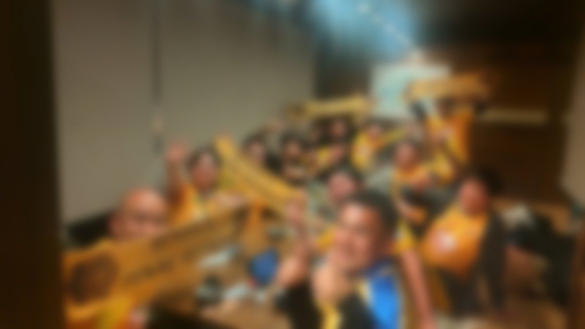 C_S_V_89's tweet photo. 本当に最高な１日でした！
改めてベガルタ仙台に関わる全ての方、本当におめでとうございます✨
ベガサポになって本当に良かったなと思いました😊
そして優勝後の祝勝会も非常に楽しかった！
次は26／27シーズンでお会いしましょう😎
#vegalta
#ベガルタ仙台
#FINALATTACK https://t.co/w8ln3aPqWH