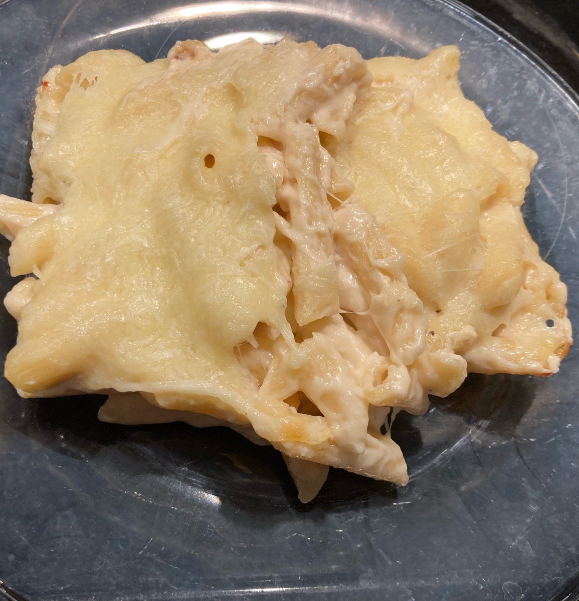 inviolatelight's tweet photo. i can make delicious baked cheese pasta who wants me https://t.co/zYYWVG32c4
