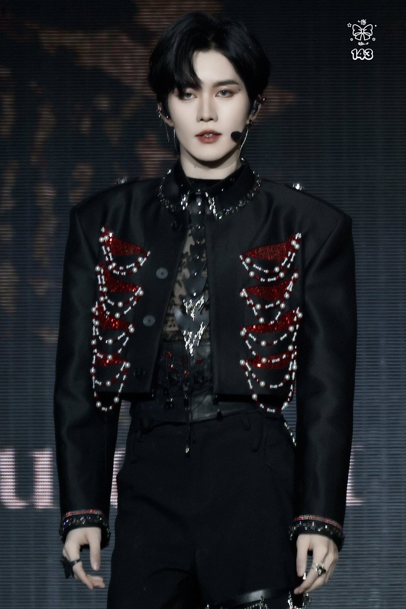 365143XQ's tweet photo. 260606 #DESIRE4TEBinHongKong

Enigma vibe 🫦

#EliotHuang #HuangXing https://t.co/MrmEr68NyT