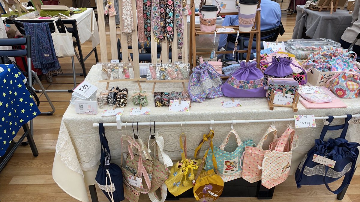 KyonUcz's tweet photo. #TOKYOハンドメイド祭
#浜松町
#ハンドメイド
只今出店中です。
ちかくにおられる方足を運んでください。 https://t.co/n2abz03Ic6