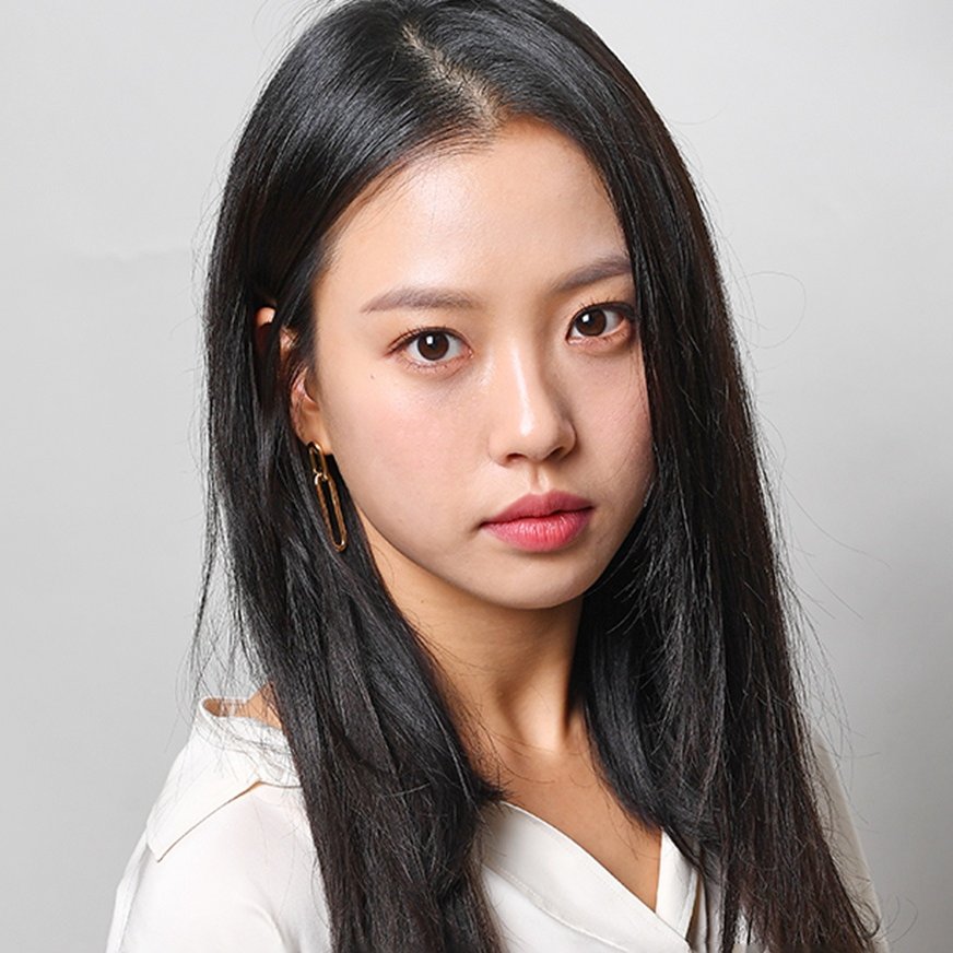 dramacoKR's tweet photo. Beberapa aktris Korea yang pernah punya karir dan kerja kantoran sebelum debut:
1. Kim Namjoo (PNS)
2. Jin Kijoo (Samsung SDA)
3. Pyo Yejin (Pramugari)
4. Go Minsi (Wedding Planner) https://t.co/hCtzS9kIwp