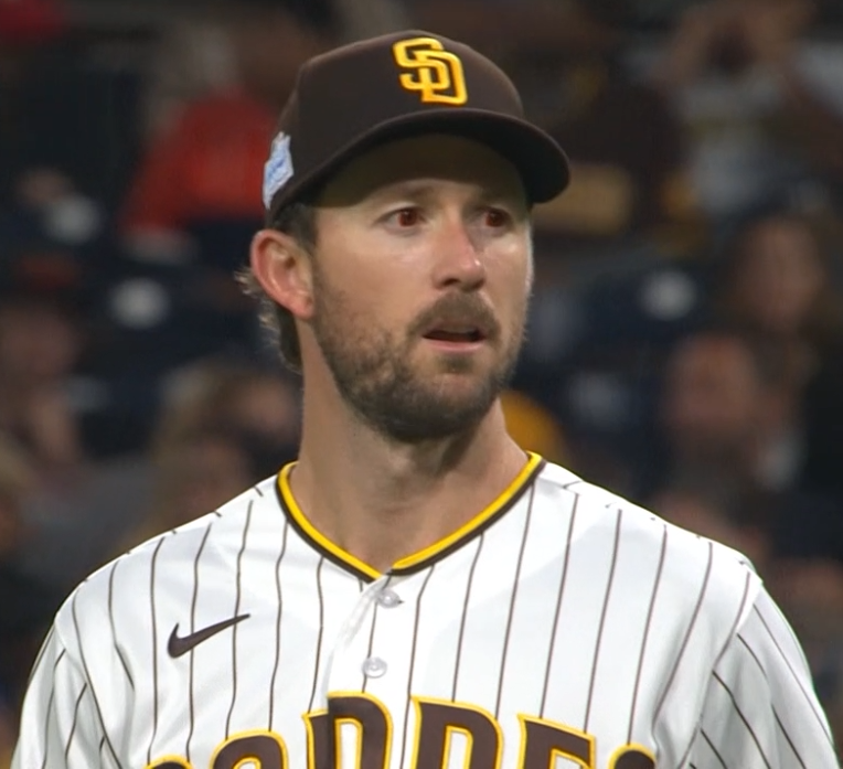 thenewyorkmeths's tweet photo. I'm sorry, WHAT is happening with Griffin Canning's eyes? https://t.co/GXoYklmr0v