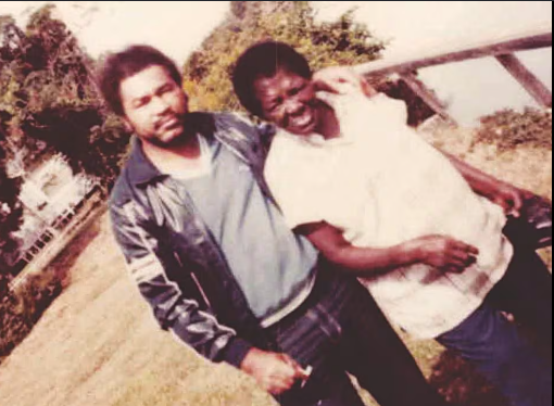 Harold_Cock's tweet photo. Everyone is showing videos of Karmelo Anthony being a loving kid with photos and pictures.
Here's Samuel Little with his momma and Family whome he loved.
He killed 93 black &amp; white women. https://t.co/RXRSkiOrKo
