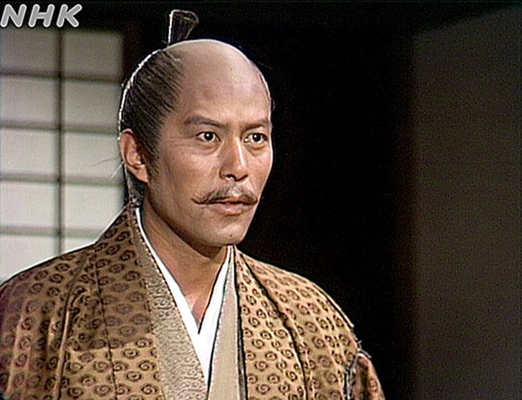 TKingGhidorah's tweet photo. 大河ドラマで滝田栄さんの山岡荘八原作の徳川家康に触れると
「苦悩しつつ戦のない世を求めていた人なんだな」と同情的になり

「葵　徳川三代」その他で津川雅彦氏の家康を見ると
「やっぱりこいつは狸じゃないか！
(ただ、清濁併せ飲む器はある)」
と再修正される https://t.co/wirPDkpJD2