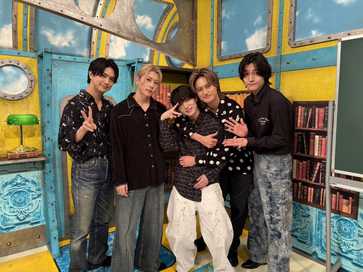 osomatsusan_mov's tweet photo. ✦✧ 映画おそ松さん オンエア情報 ✧✦
⠀
明日6/8(月) よる7時〜
フジテレビ『ネプリーグ』
⠀
▶︎出演┊Aぇ! group、西村拓哉さん
⠀
ぜひご覧ください！👀✨
⠀
※放送日は予定のため予告なく変更される場合があります。ご了承ください。
⠀
映画『おそ松さん 人類クズ化計画!!!!!?』
🎬𝟞.𝟙𝟚 𝔽ℝ𝕀 ℝ𝕆𝔸𝔻𝕊ℍ𝕆𝕎
@cxnepleague