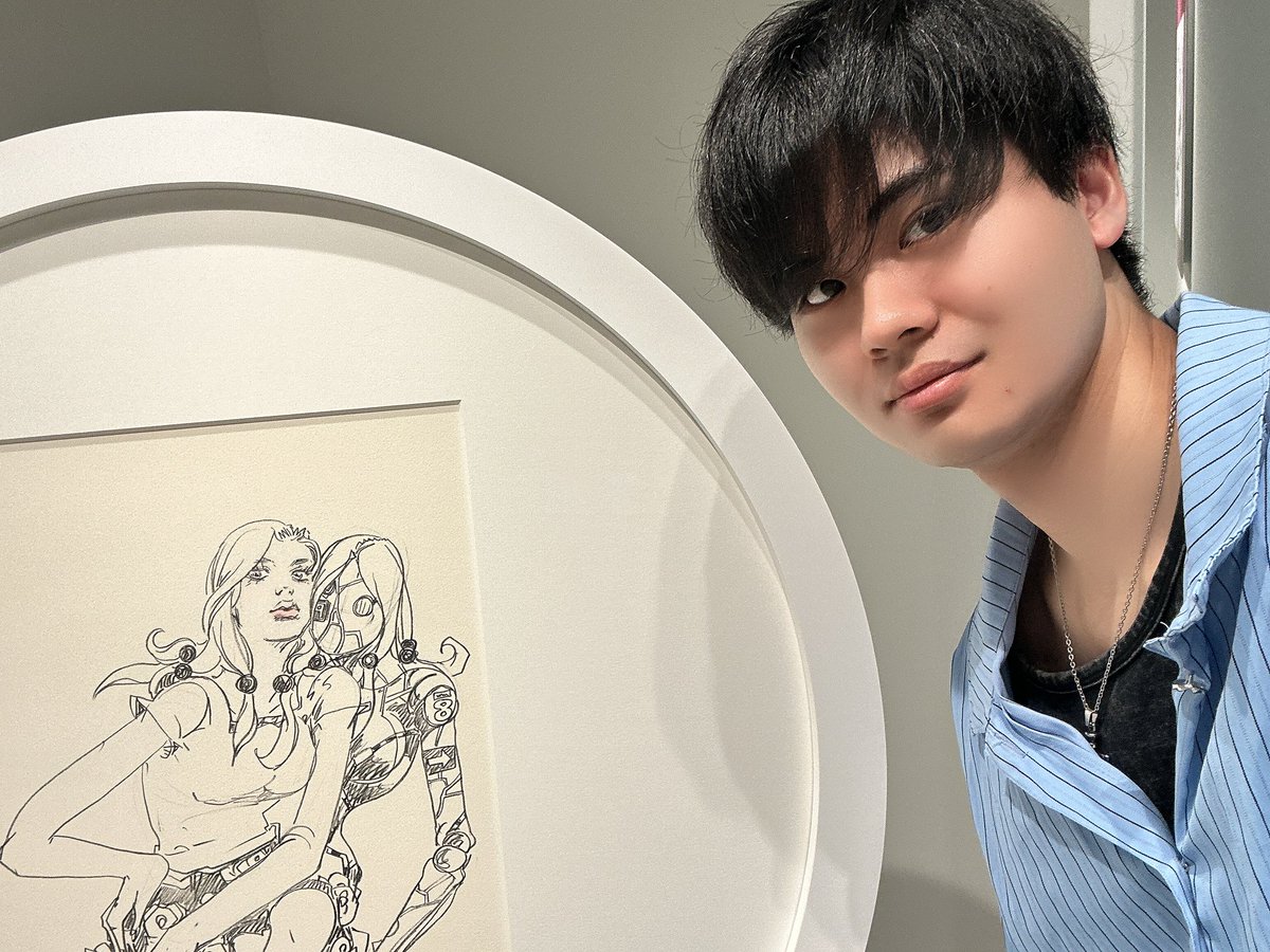 kyoG_730's tweet photo. 今日は、僕の人生のバイブルである『ジョジョの奇妙な冒険』の作者・荒木飛呂彦先生の誕生日〜✨

そんな日に、麻布台ヒルズで開催している展覧会に行って来ました❗️

これからもジョジョが長く続くよう願っています🙏

#荒木飛呂彦 #荒木飛呂彦生誕祭 #ジョジョ #ジョジョの奇妙な冒険 #麻布台ヒルズ https://t.co/NAsy5EyNGr