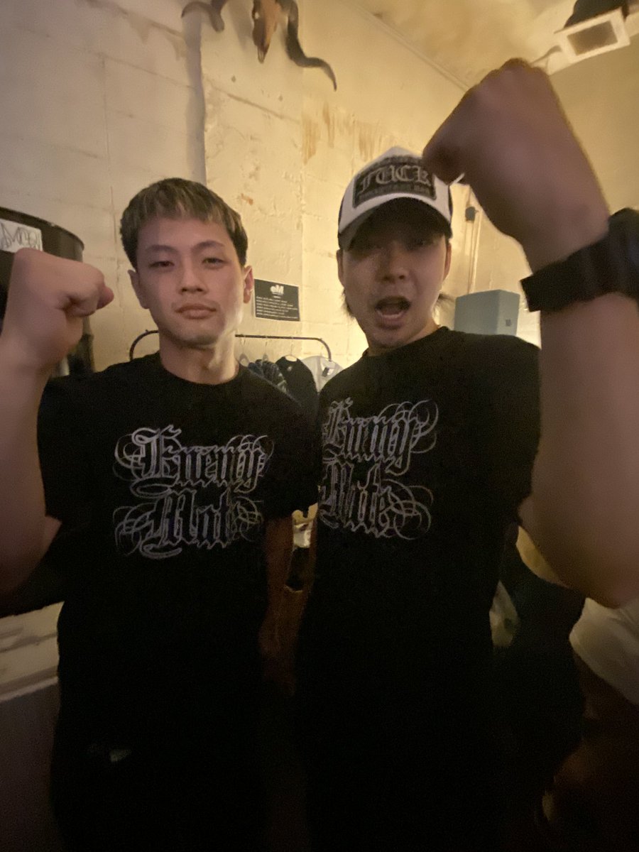taku519_hc's tweet photo. 昨日は@kei__kimu_c 企画ありがとうございました！
過去一レベルの盛り上がりでマジで感動もんやった
enemymateもめっちゃチェックしてくれて
色々な人と初めまして出来てほんまに最高の夜やった https://t.co/dQanJbRjQL
