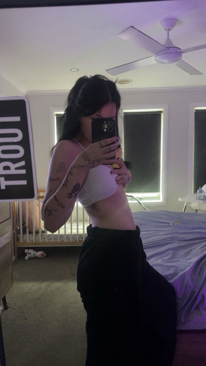 GoddessRylla's tweet photo. Y’all bore the absolute fuck out of me, that’s why I’m not always active. Attention is given when deserved, most of you know that but some of you need plenty of reminding 🤔

Ausfindom
Findom https://t.co/ukNsEZTcf1