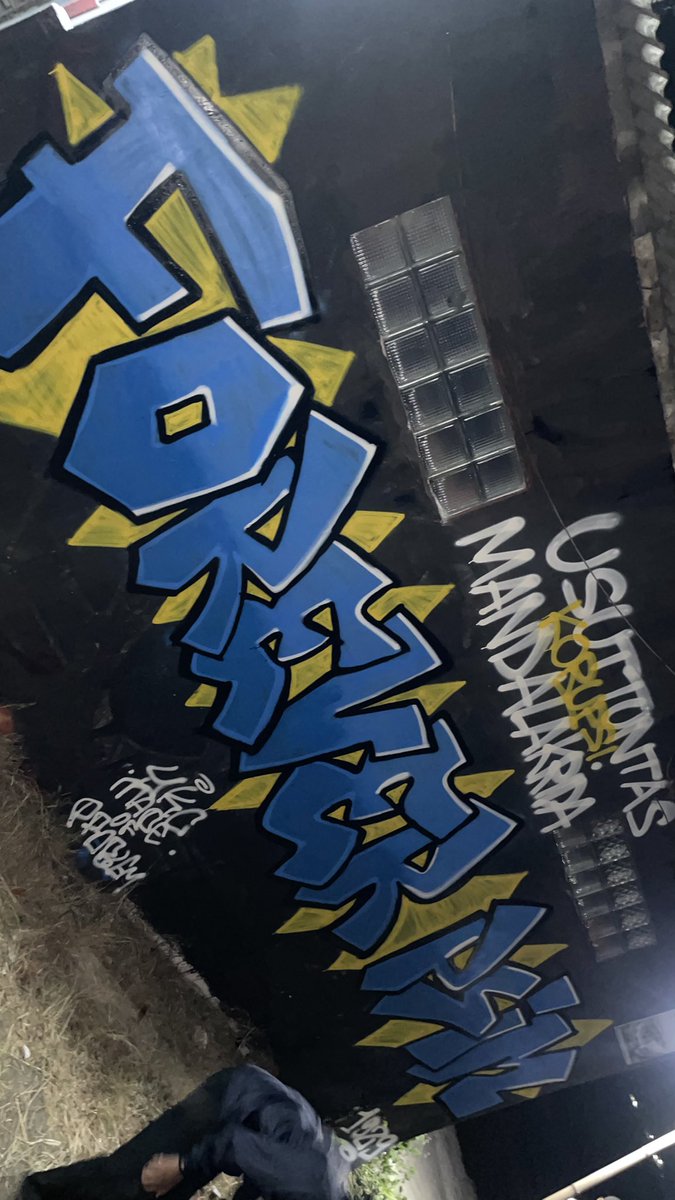 sadamkrnwnn's tweet photo. info spot jl.wates dong mas”ku🙌
#USUTTUNTASKORUPSIMANDALAKRIDA https://t.co/OF5BgQ3HxH