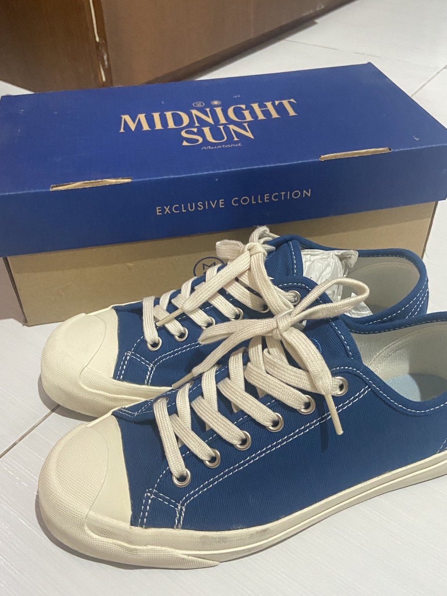 KhaoCoa's tweet photo. ขายเฉพาะรองเท้า + กล่อง 
1700รส ไซส์ 38 ยาว 24cm mustard x tay tawan 🌞
#เตตะวัน #ตลาดนัดเตนิว #ตลาดนัดgmm #ตลาดนัดโพก้าซัง https://t.co/28Gazgo9Fd