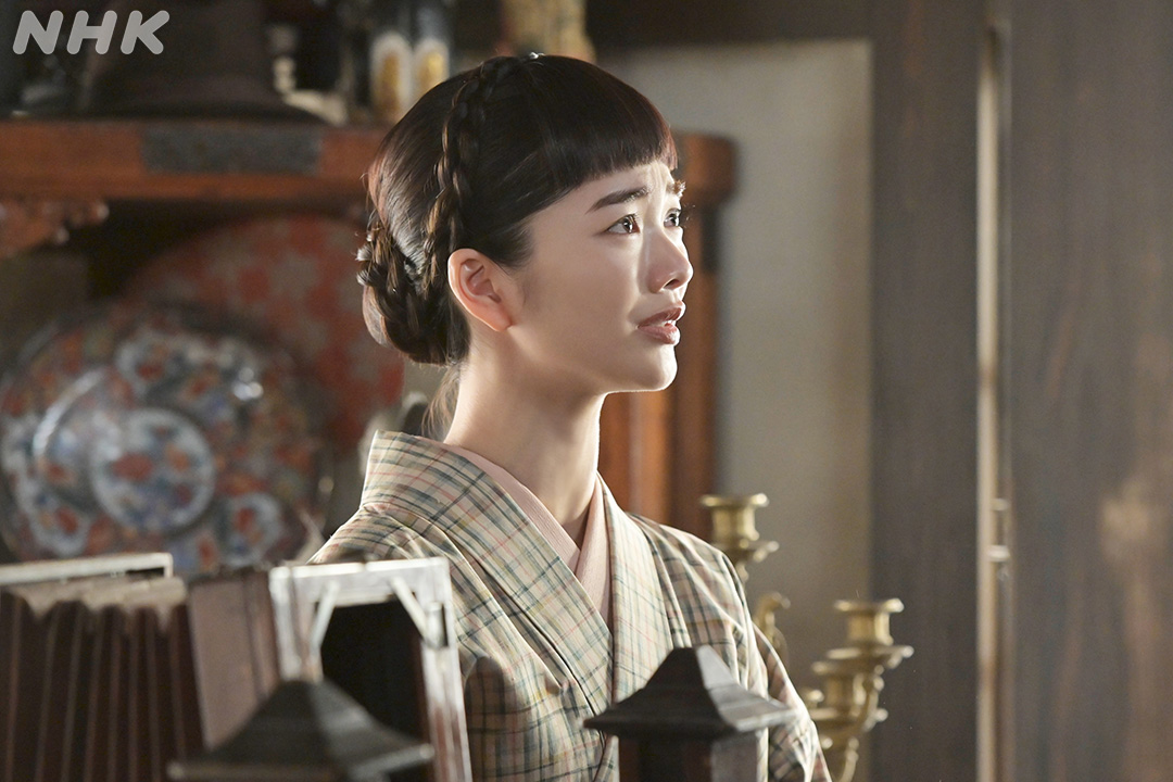 asadora_nhk's tweet photo. ＼ あらすじ公開／

第11週「凪（なぎ）にそよぐ」のあらすじは公式ホームページでご覧ください。

女郎の夕凪（村上穂乃佳）を親身になって看病する直美（上坂樹里）。一方のりん（見上愛）は、廃娼運動の記事を掲載していた新聞社を訪れる

👇続きはこちら
https://t.co/7zh0hXWD5M

#朝ドラ #風薫る https://t.co/Sg99UrSxWy
