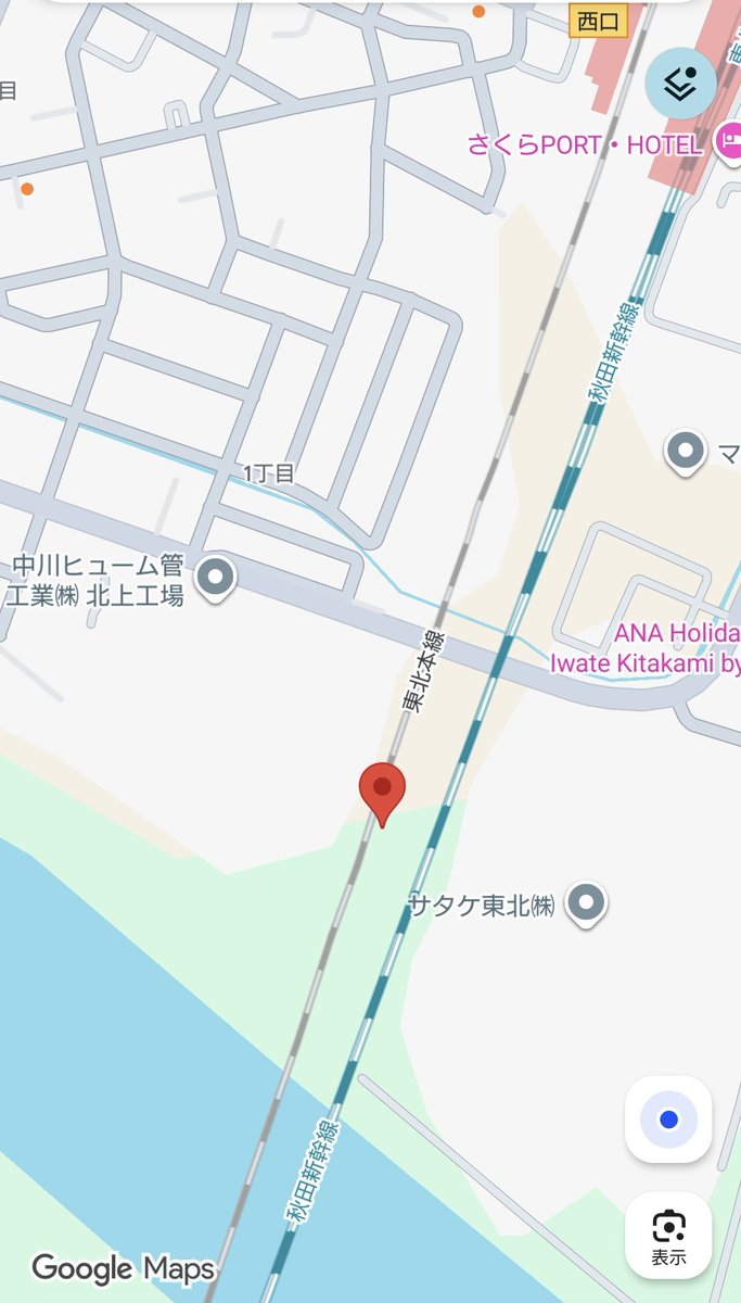 samanibe's tweet photo. 川沿いの木が多いところとはいえ、ずいぶん街に近いところにクマが出たもんだ。川辺に寝蔵があるんだろうな。 https://t.co/iJWz8Wlcy7