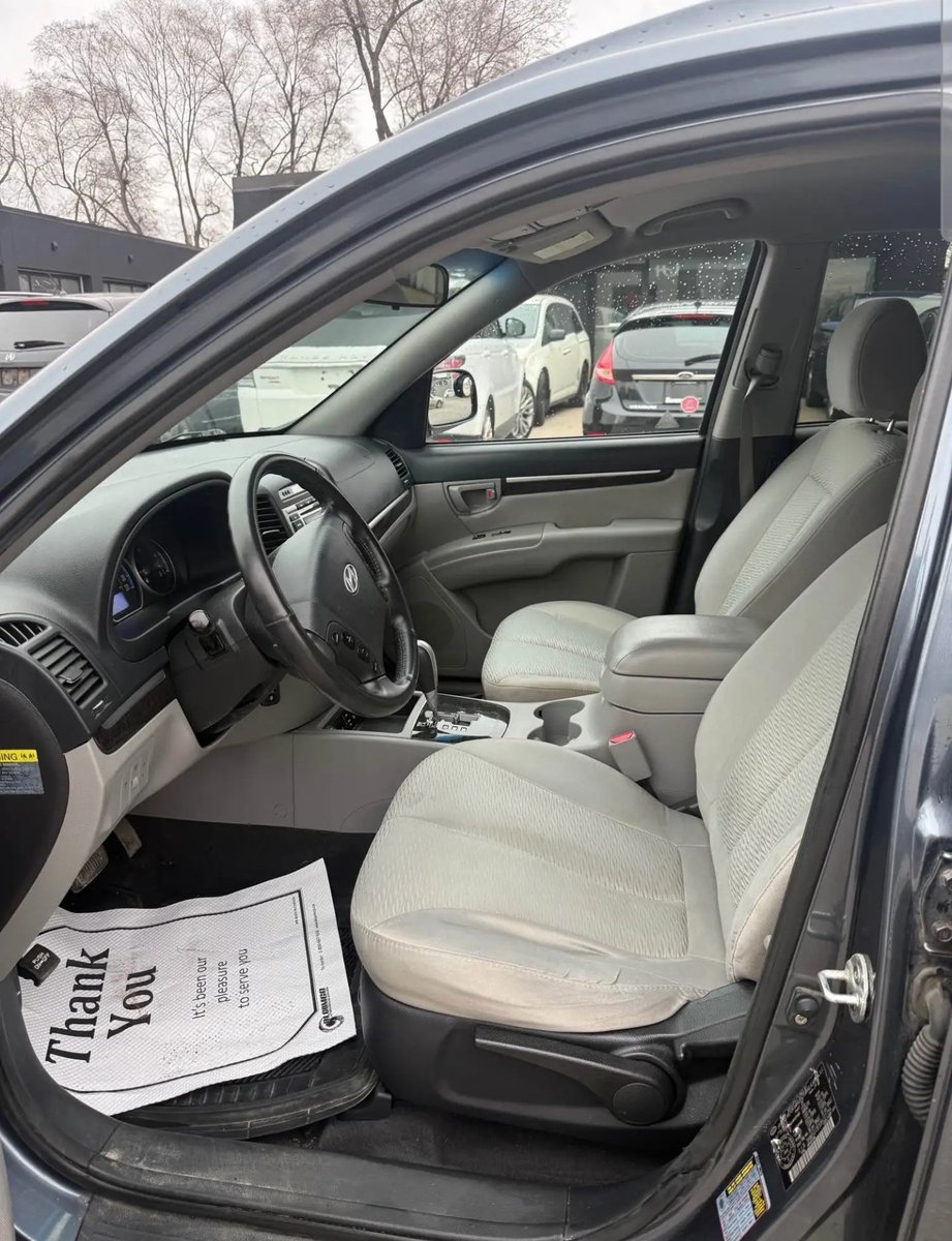 Millishield01's tweet photo. Pre-order.
2009 Hyundai Santa Fe
8.8M naira to your door steps if you live in Lagos. 
Please Whatapp @ 08092300681
Thanks https://t.co/D8D13LJe9P