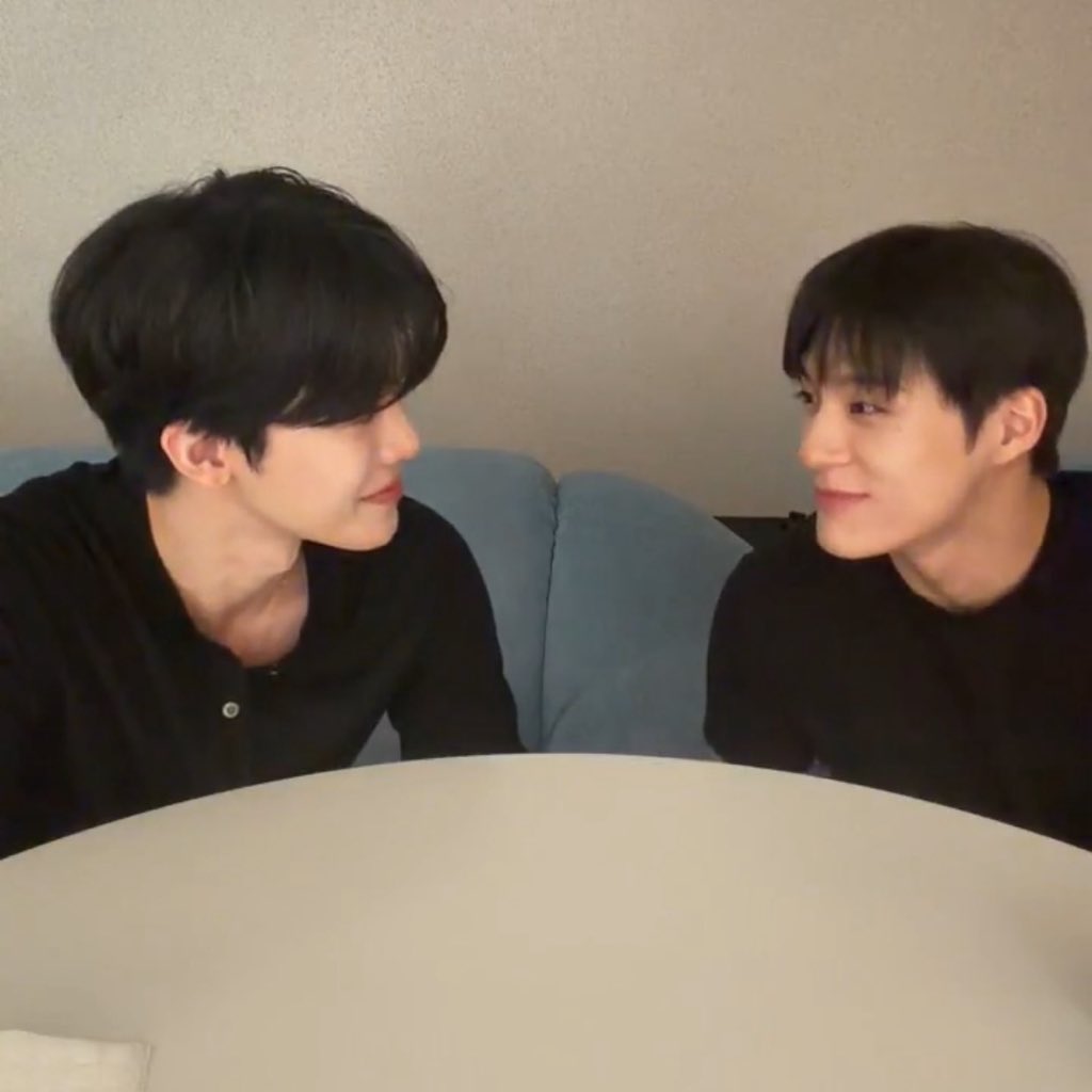 imjengee's tweet photo. ตอนสบตากับฉัน คิดเหมือนกันบ้างไหม
ระหว่างเราสองคน ยิ่งดูยิ่งชอบกล เธอว่าไง https://t.co/xE5ixj3rGY