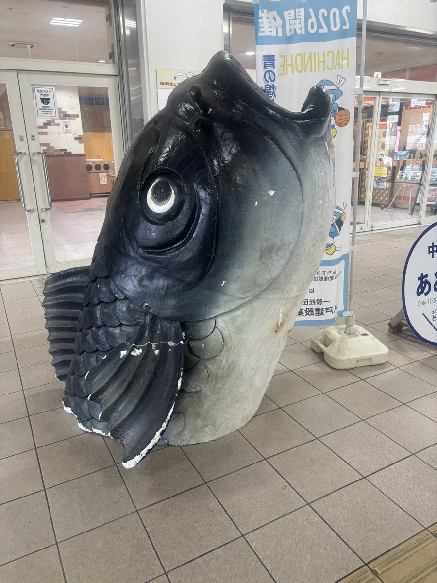 mintonekochan's tweet photo. 動物のモニュメントとか見るとつい撮りたくなっちゃう病 https://t.co/EtnZLo3PMS
