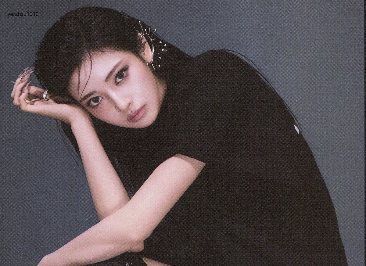 AnnaTanakaFr's tweet photo. ꒰ঌ PHOTOS | 07.06.26

Voici des photos d’ANNA issues de la version « Beast » de l’album

#ANNA #안나 #MEOVV #미야오 https://t.co/BQH125RRtH