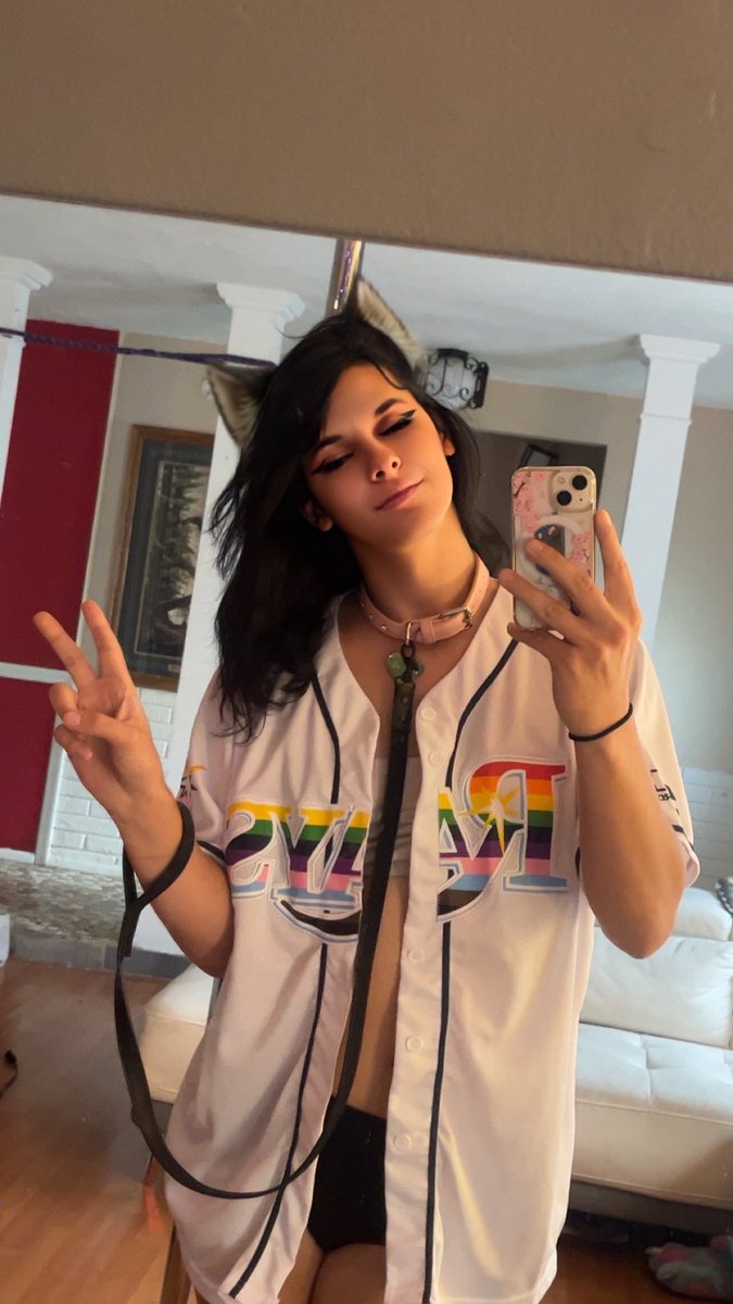 Hazel__Lust's tweet photo. Happy pride month 🏳️‍⚧️ https://t.co/E7mnxF1yDL