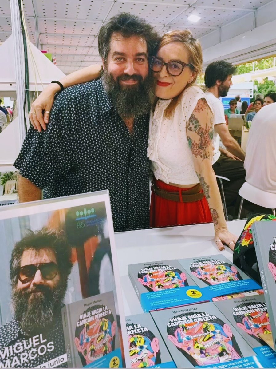 Janetheplanett's tweet photo. Momentazos de la semana con mi querido @miguelmarcosf desde @FLMadrid ✍️✍️✍️ https://t.co/1JErkZnUEX