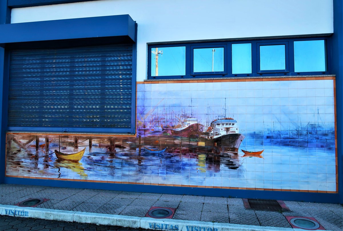 isabelpinheiro's tweet photo. #PMJWeeklyChallenge @pmj_photos
Plenty of #RightAngles #factory #fishing #tiles
#GafanhaDaNazaré #Portugal https://t.co/yvVFQeQV7r