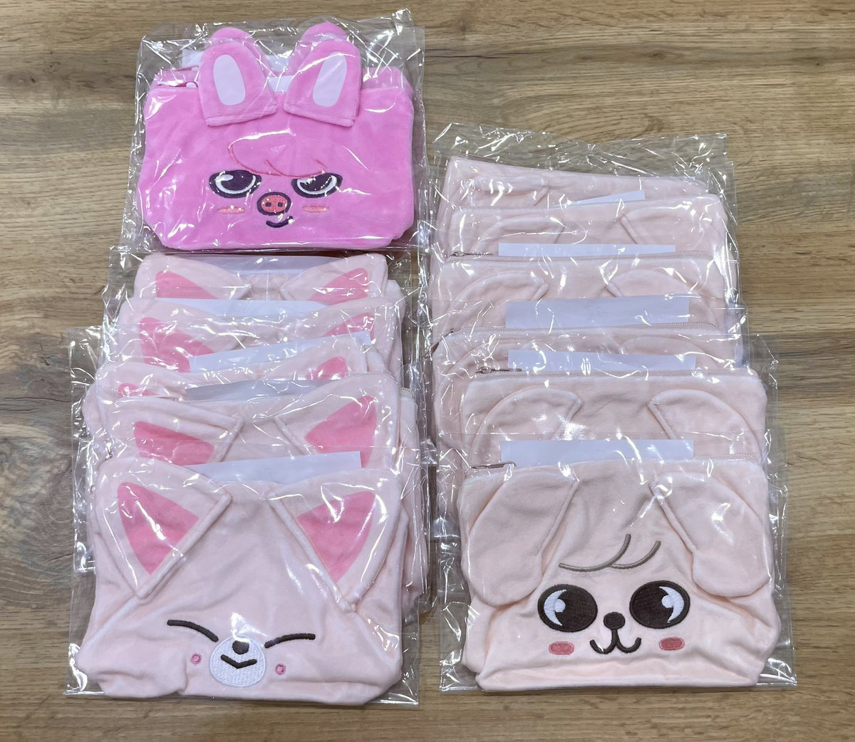 ko_kan320's tweet photo. straykids スキズ オンラインくじ SKZOOポン 買取

ポーチ､キーホルダー   550円(定価)＋送料

シール    450円＋送料

トレカ    400円＋送料

梅田or神戸での手渡しも可能です
検索からもお声かけください🙆🏻‍♀️ https://t.co/Mfd8Vdwjss