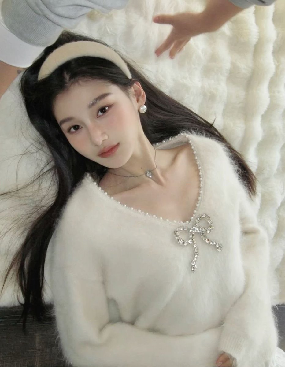 kimokimokimo00's tweet photo. サラサラストレートヘアとこの上品で洗練された令嬢系ビジュアルの組み合わせモテの原点であり頂点だと思う… https://t.co/mxgE8eIjEF