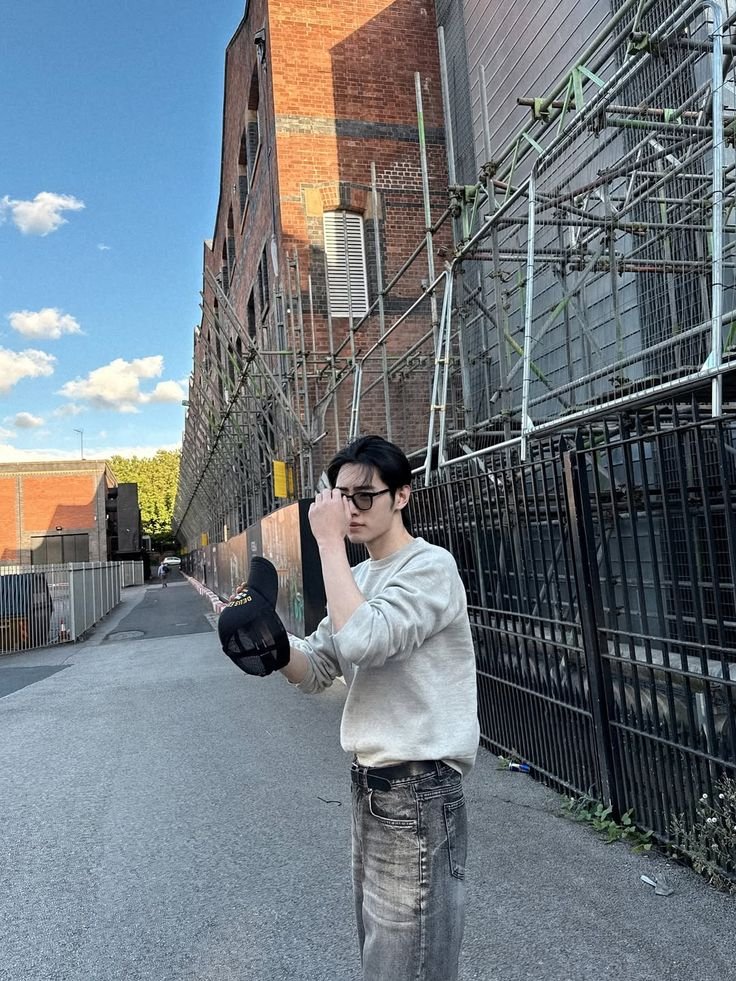 Paragral's tweet photo. ⠀

𝘕𝘌𝘞 𝘐𝘕𝘚𝘛𝘈𝘎𝘙𝘈𝘔 𝘍𝘌𝘌𝘋  

𝗔𝗡𝗔𝗡𝗗𝗜𝗧𝗪𝗢 | Sun, June 7th.
What if we take a break for a while?

⠀ https://t.co/d3ILlcY48m