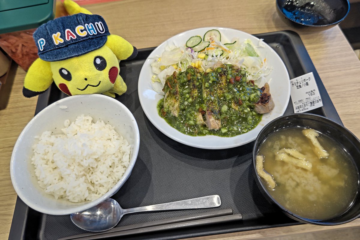 Address110CE47A's tweet photo. ここ最近の……
初めて🔰の外食編😳✨

すき家で…
シャキうま塩野菜牛丼🥬🐮

かつ庵で…
大海老フライと野菜フライ定食🦐🥬

松屋で…
チュミチュリソース
厚切りポークグリル定食🐷
お肉デカイ😳✨

南京亭で…
八宝菜🥬
&amp;
餃子🥟
超⭐️でっかい😳✨

イッシー⚡️
少しずつ横に成長してます😂😂😂 https://t.co/pPLyhQD8A1