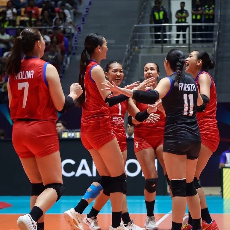 jianfics's tweet photo. can we just support the team regardless of who’s on the roster? they’re representing the national team and our country, yet some of you choose to celebrate their losses.

blame the fucking management and not the players who are giving their all on the court. 

#AVCWomensCup https://t.co/rAnMC4XlTl