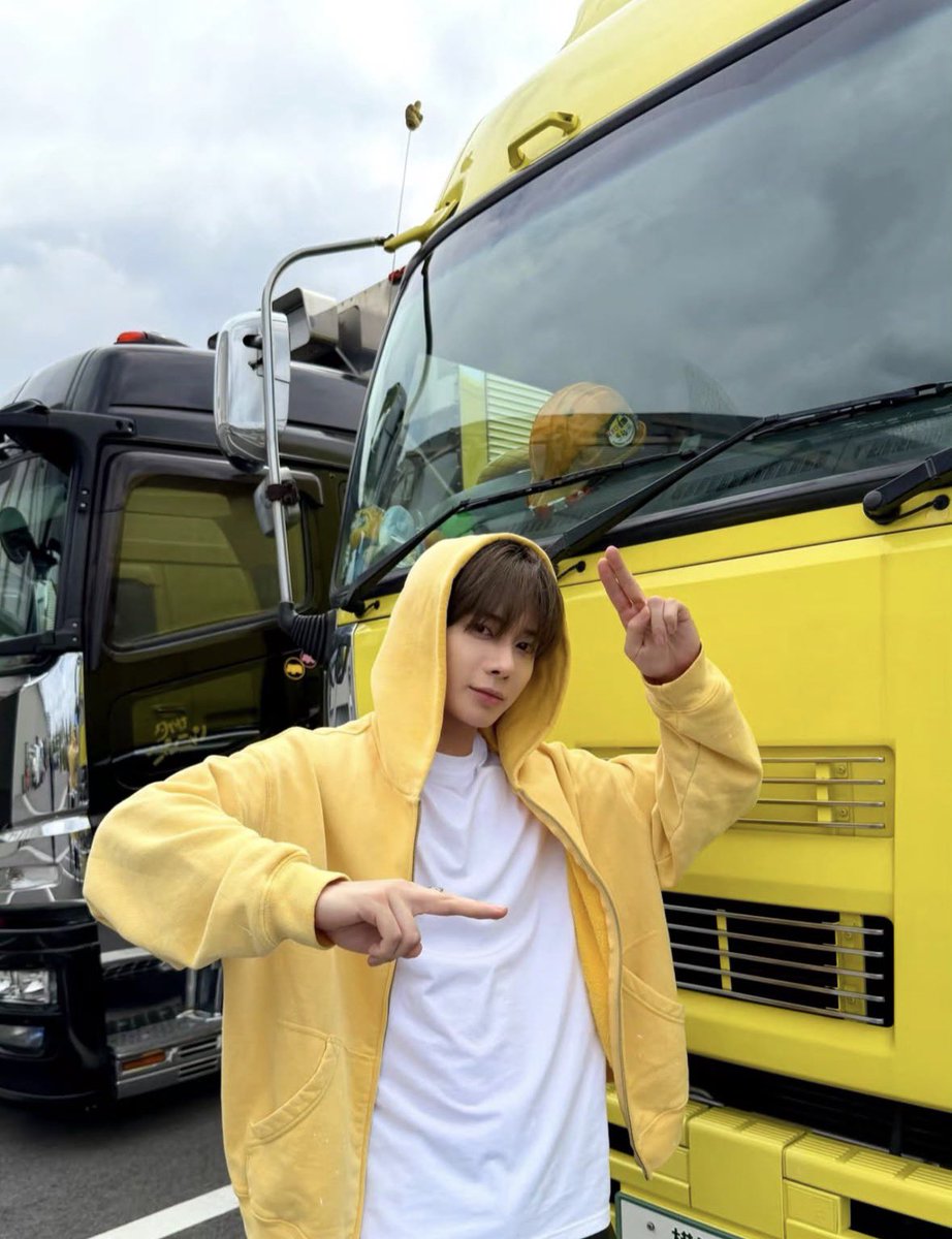 cherryxsquirrel's tweet photo. 🐿️💛💛💛💛 https://t.co/0MXAZPErL7