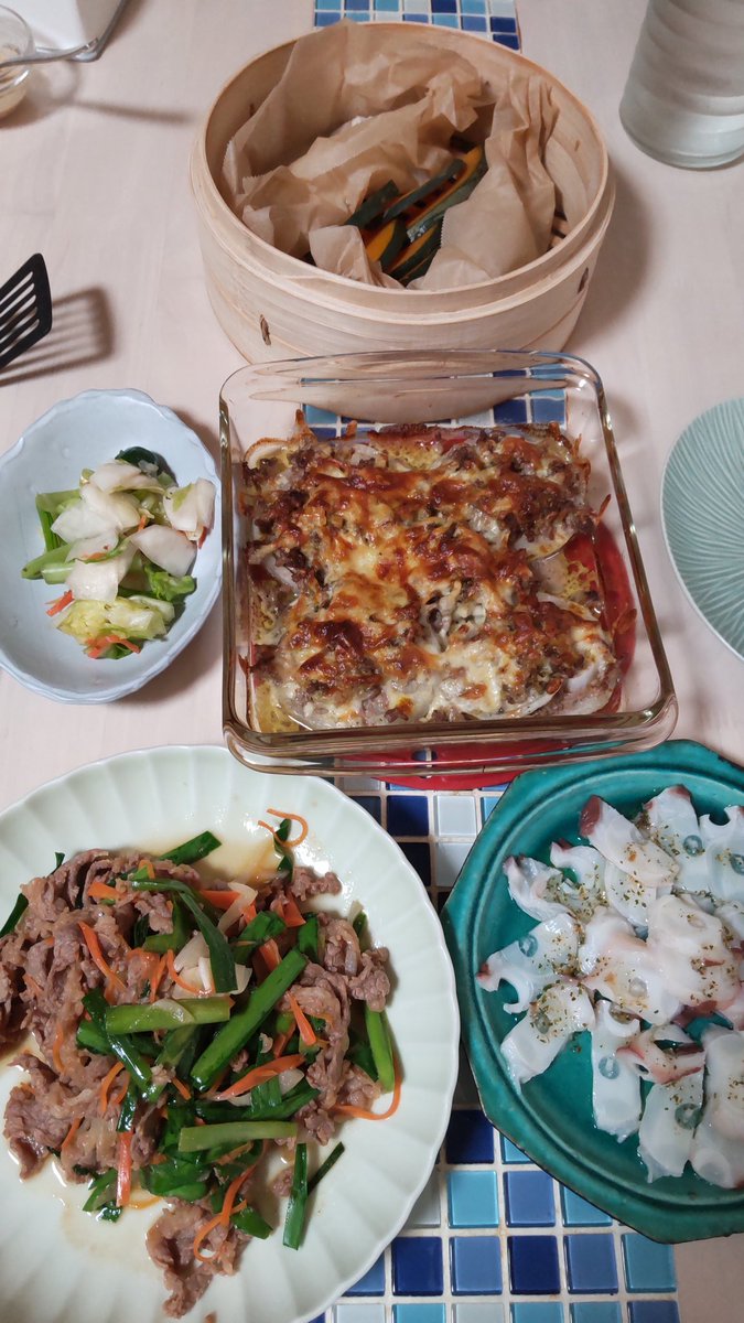 pottan_718's tweet photo. 🍺今夜の晩酌🍺

プルコギ
タコのカルパッチョ
玉ねぎチーズ焼き
かぼちゃと鱈のセイロ蒸し

甥の運動会に行って久々にちびっこの頑張る姿を楽しみました！
　#おうち居酒屋　#おうちごはん https://t.co/jJd7LLqcM1