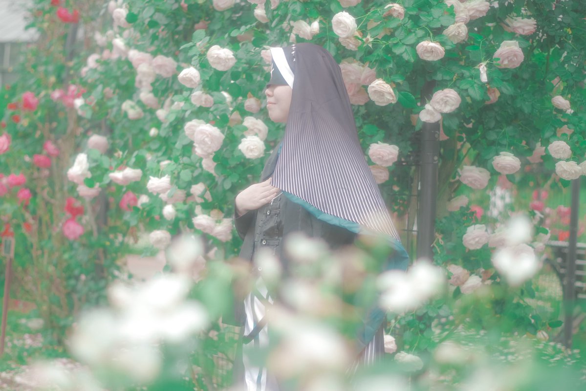 satuki_cos5's tweet photo. 【Cosplay コスプレ】
第五 / 占い師
薔薇園にて
📸.きさやさん(@kisayaaaaan)
#kisaya_photo
#SpringRoseGarden #Connect花農丘公園 https://t.co/p0k0IwnSzo