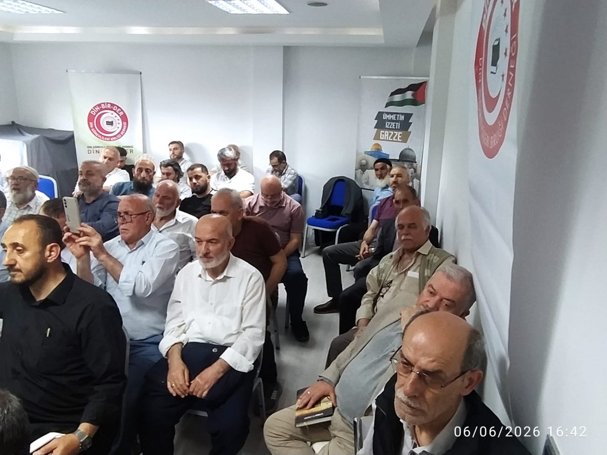 dinbirder's tweet photo. Medrese ve teşkilat çalışmalarının değerlendirildiği toplantıda Prof. Dr. Abdullah Aydın da "Siyonizm ve İslam Aleminin Durumu"nu anlattı. https://t.co/izqWbq7XqM