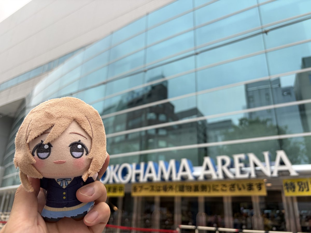 PolariS_iMAS's tweet photo. 初の学マス現地！
再びアイマスライブ全ブランド制覇へ。 https://t.co/9fuTt1ggk8