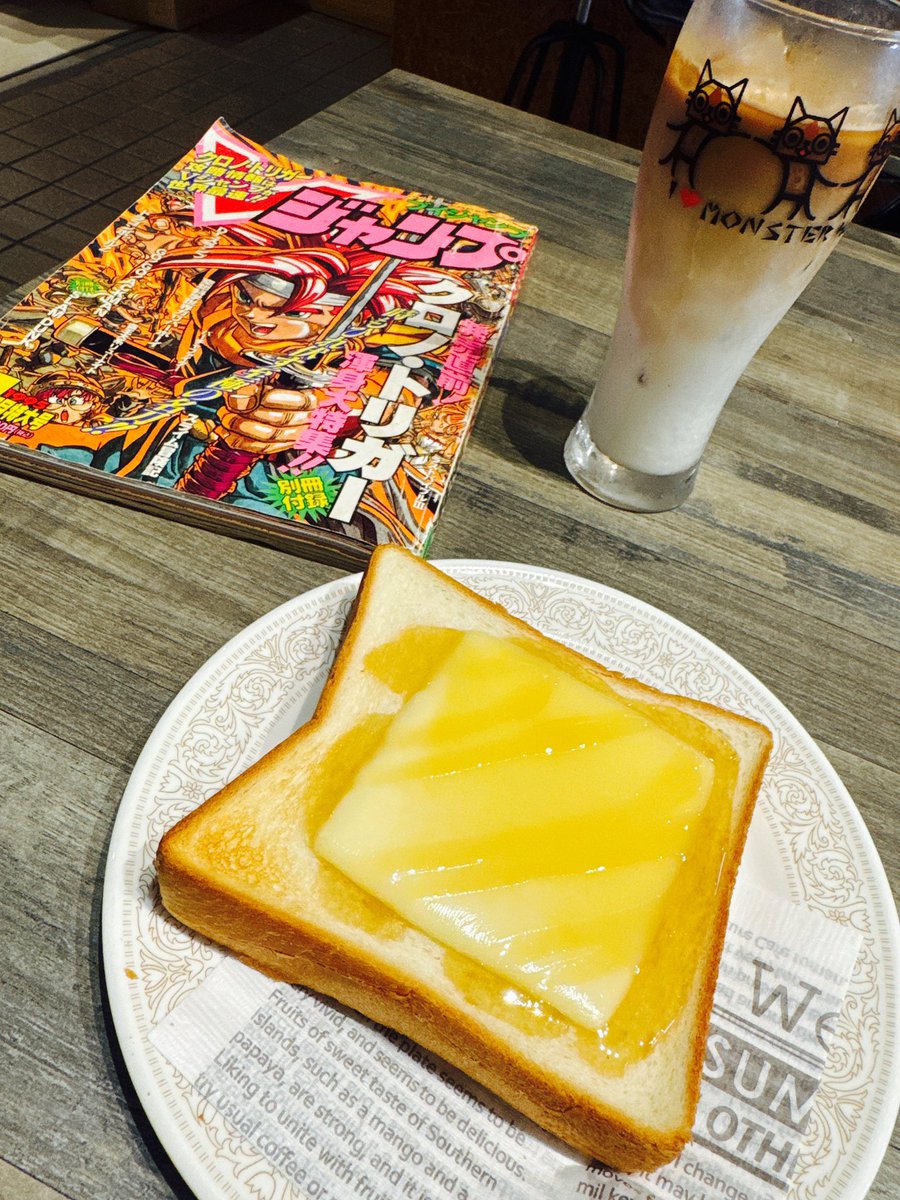 kanade24d's tweet photo. 念願のスタタガさん🩷
着いた瞬間店内に届かぬ翼が流れてて泣いた🥺 https://t.co/nSv2Fxlfwk