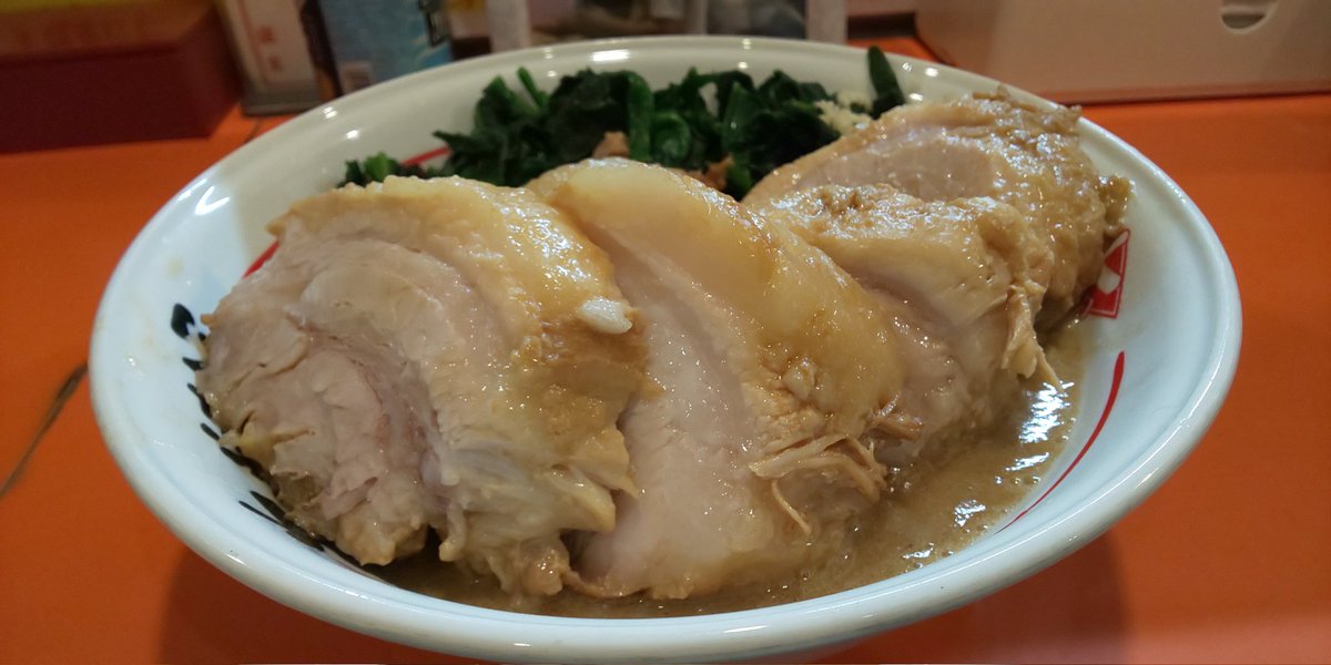 fMGZw6Fmaxt8GTZ's tweet photo. ちばから市原本店🍜

ミニ🍜カタメ味🥚🥬×2🐷×3節🐟️
うっちゃん🥚 黒メンマ ネギ ヤサイなし ちょい🧄

ド乳化ド濃厚スープがめっちゃ美味すぎて😂✨
神🐷様もめっちゃ美味すぎて😂✨
もう最高すぎた🍜🥰✨

ご一緒した皆さん、ありがとうございました😄

ちばからの皆さん、ごちそうさまでした🙇 https://t.co/YSBBAFBsKt