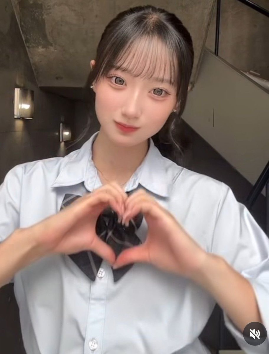 nanah370's tweet photo. 高校生相手に発情しちゃうゴミマゾです💕
#貼り合い #jk https://t.co/v2oSDNUaQi