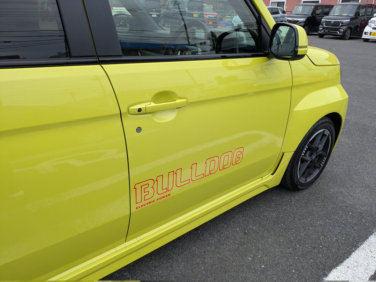 panda_evo7's tweet photo. フリードの点検の予約をするついでに乗らせてもらった！
めっちゃ楽しいクルマだ！😆 https://t.co/VmHvRiIPLT
