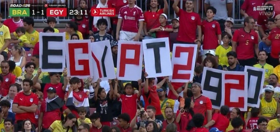 3abed_MS's tweet photo. @Jasem362561 @football_li5 الاخوة المصريين يعملوا دعاية حلوة لإستضافة لكأس العالم عام 2910 
EYGPT 2910 
بالتوفيق يامصر ❤️😂 https://t.co/pB5a15tcq3